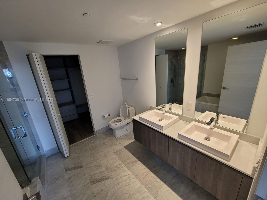 Bathroom, Dual Sink Vanities, Interior, Marble, Recessed Lighting