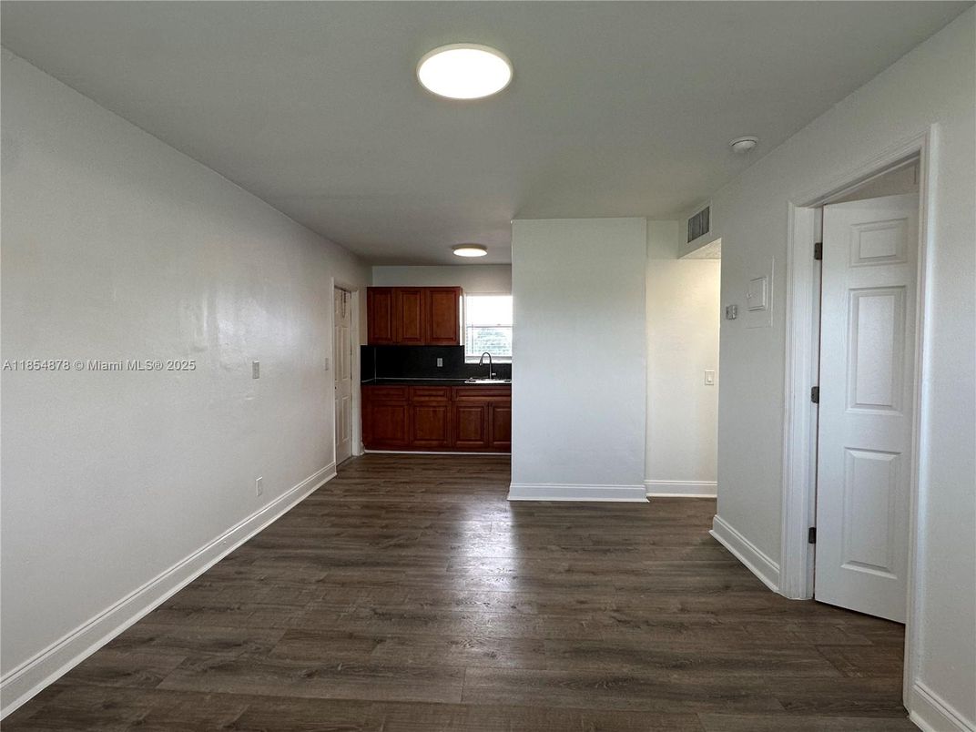 Empty room, Interior, Kitchen, Wood Texture Flooring