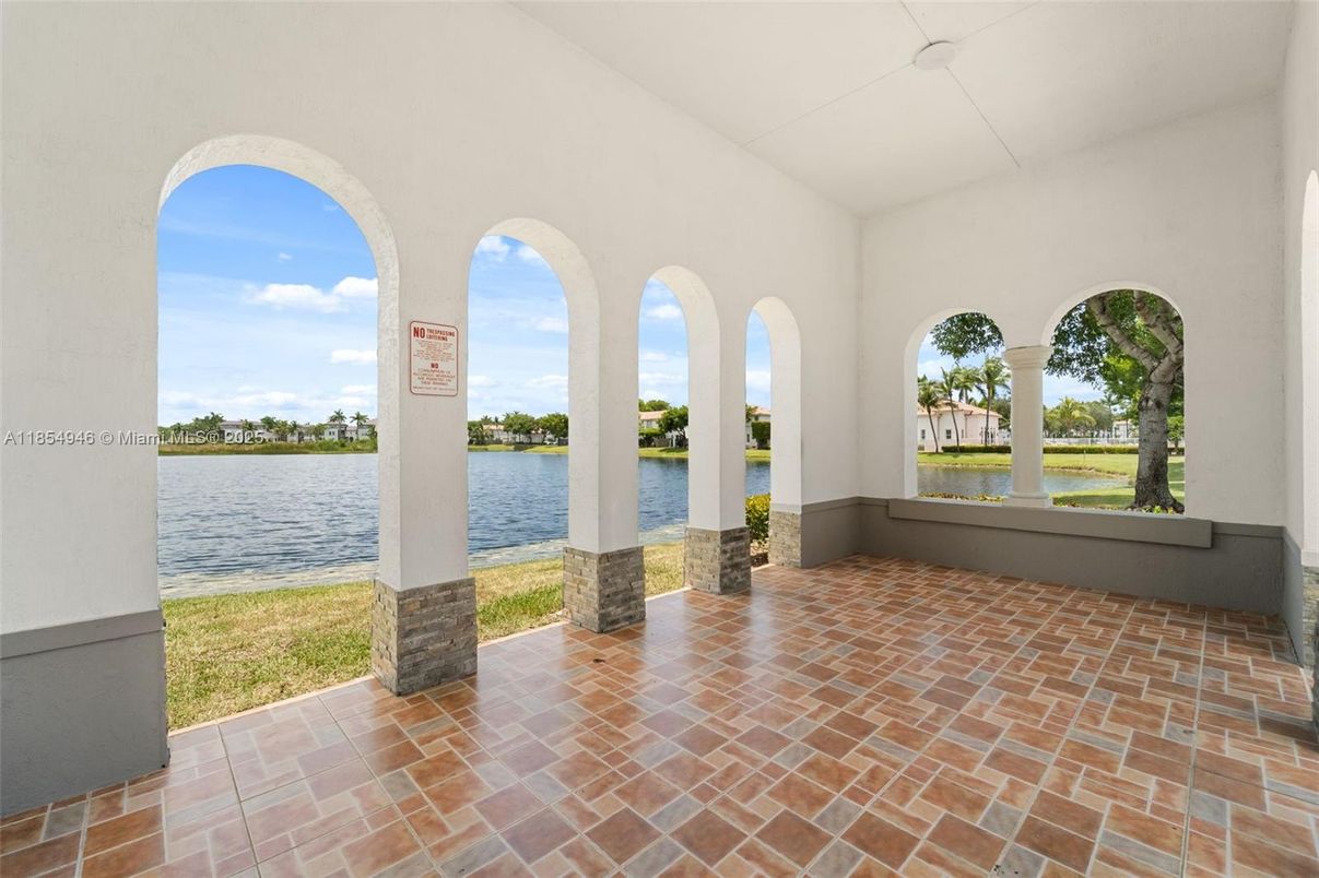 Interior, Water
