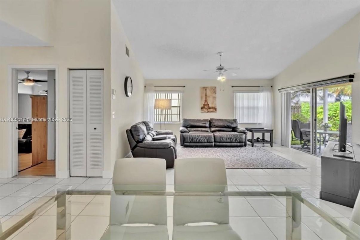Dining room, Interior, Living room