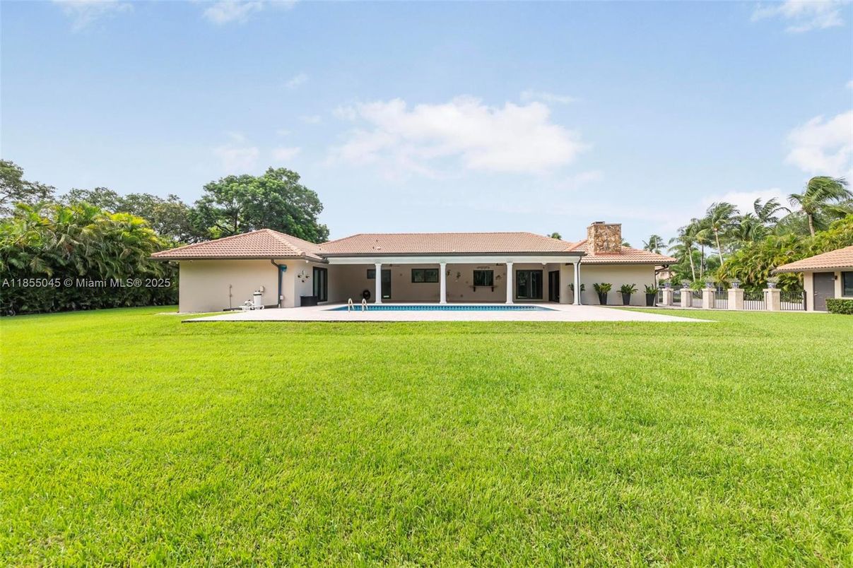 Backyard, Exterior, Pool
