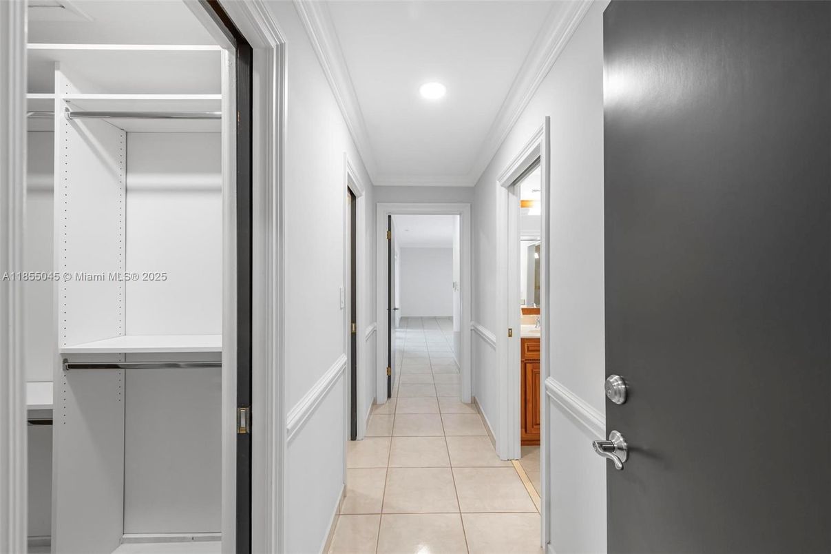 Interior, Recessed Lighting