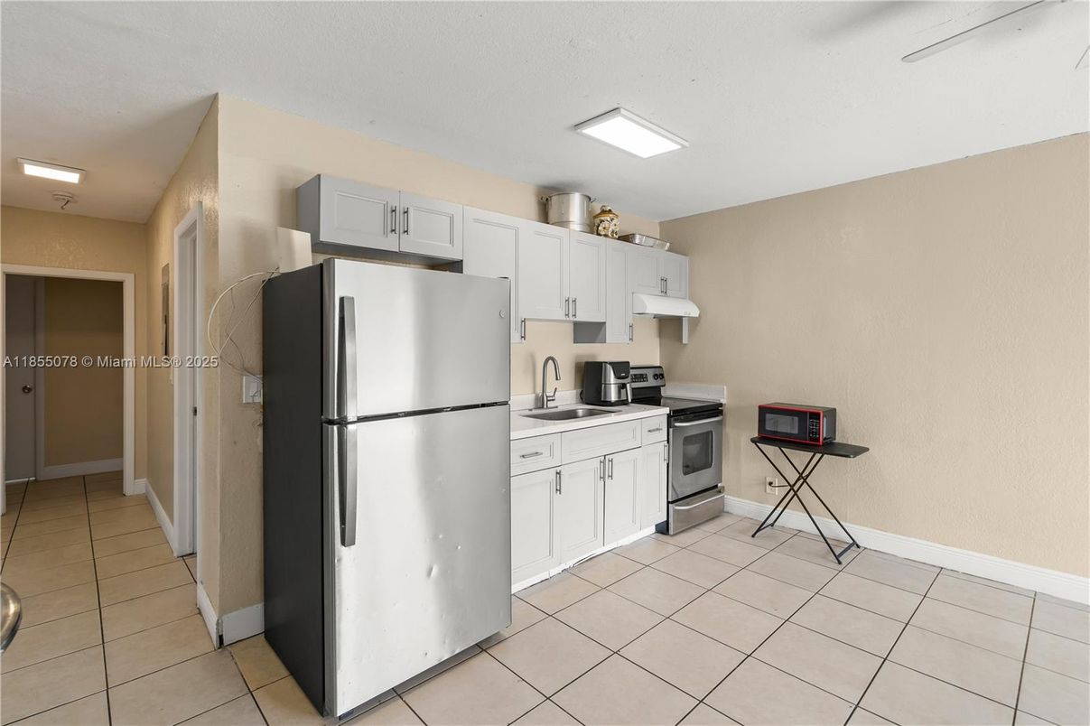 Interior, Kitchen, Stainless Steel Appliances