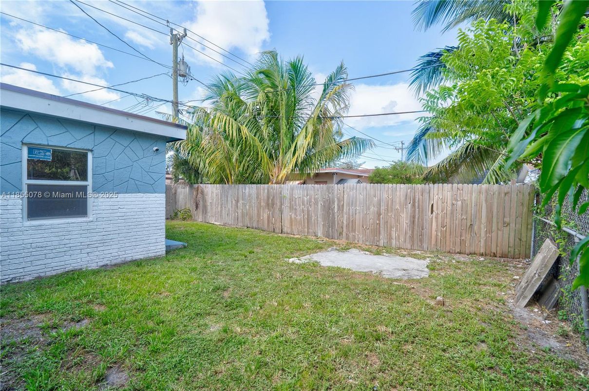Backyard, Exterior