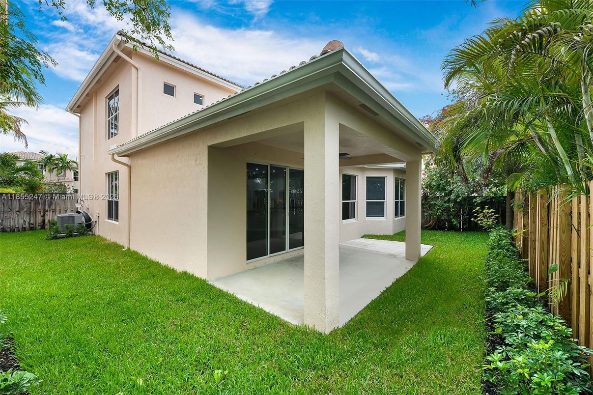 Backyard, Exterior