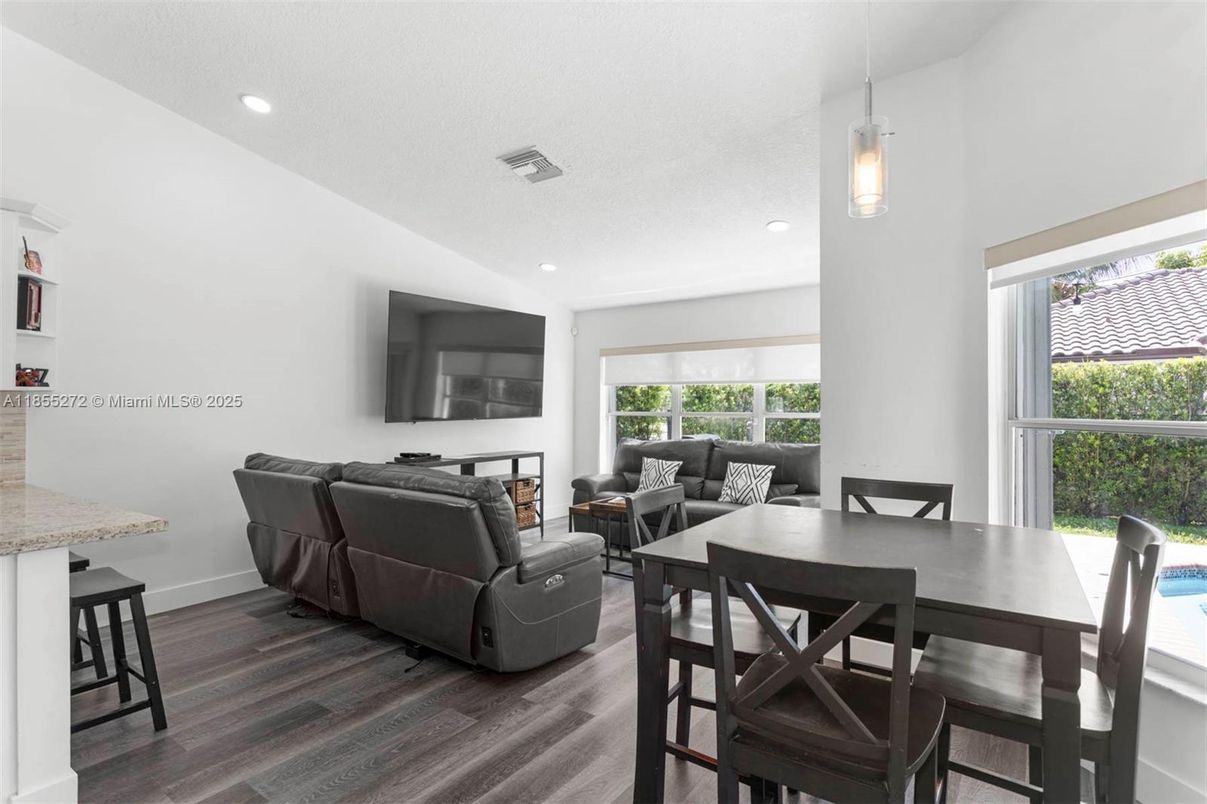 Dining room, Interior, Living room, Pendant Lights, Recessed Lighting, Wood Texture Flooring