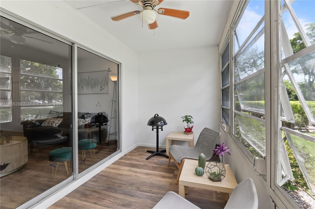 Interior, Sun Room, Wood Texture Flooring