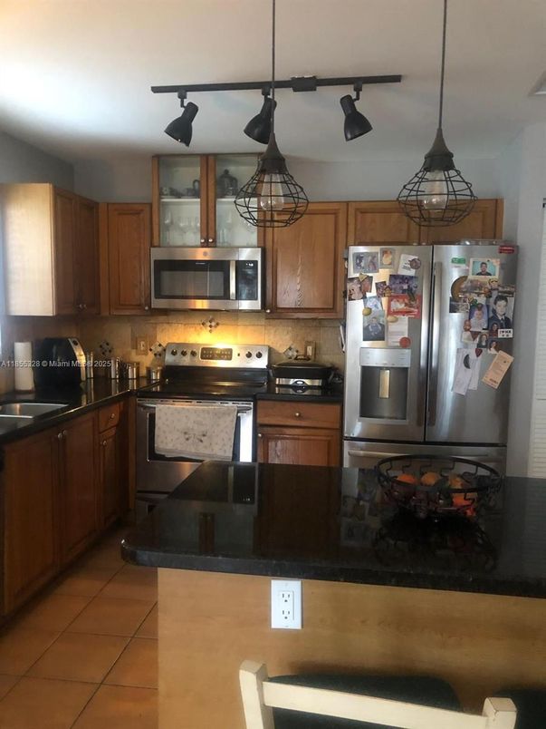 Interior, Kitchen, Pendant Lights, Stainless Steel Appliances