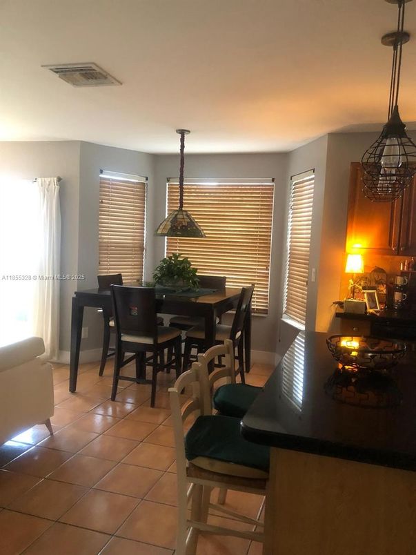 Dining room, Interior, Pendant Lights