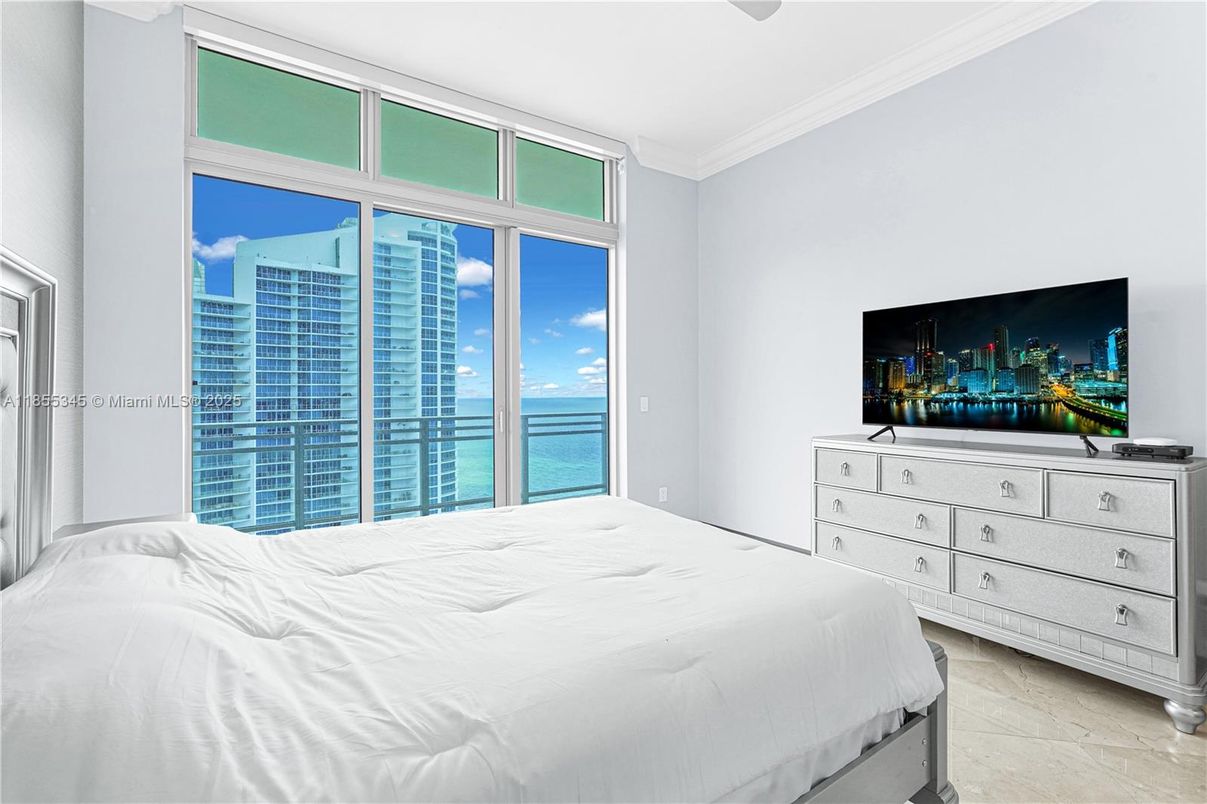 Bedroom, Interior, Water, Wood Texture Flooring
