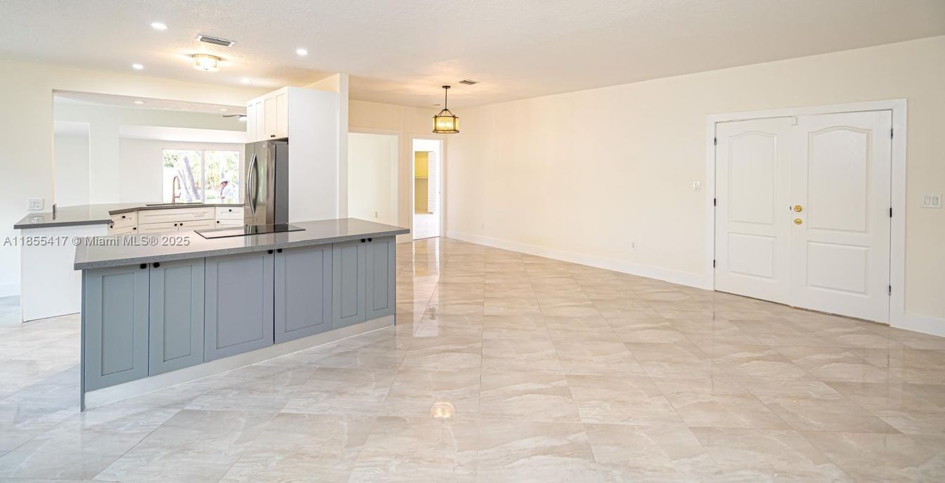 Interior, Kitchen, Pendant Lights, Recessed Lighting