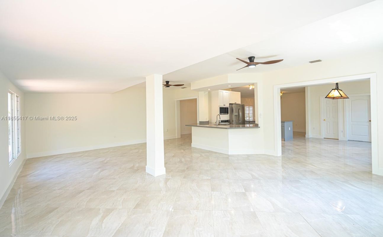 Empty room, Interior, Kitchen, Pendant Lights, Recessed Lighting