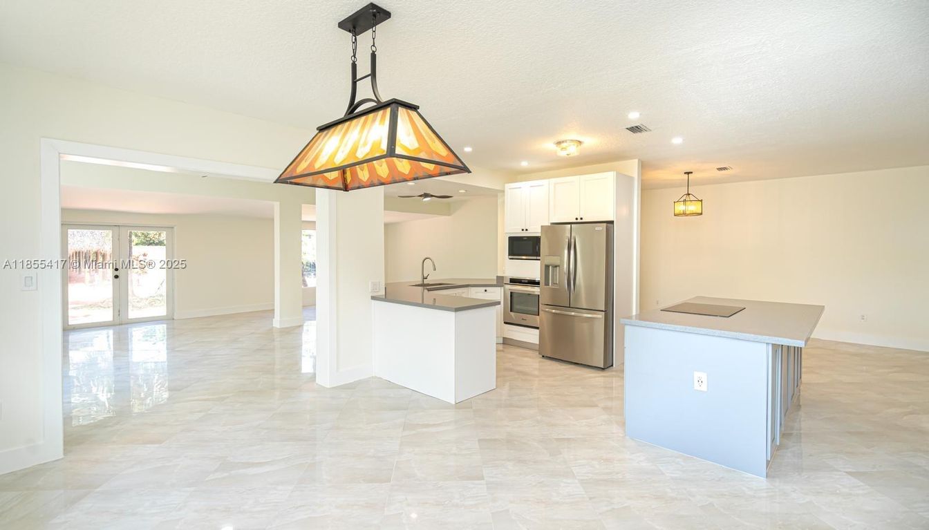 Interior, Kitchen, Pendant Lights, Recessed Lighting, Stainless Steel Appliances