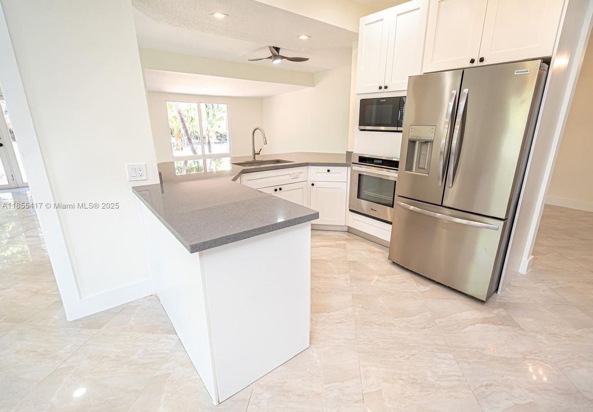 Interior, Kitchen, Recessed Lighting