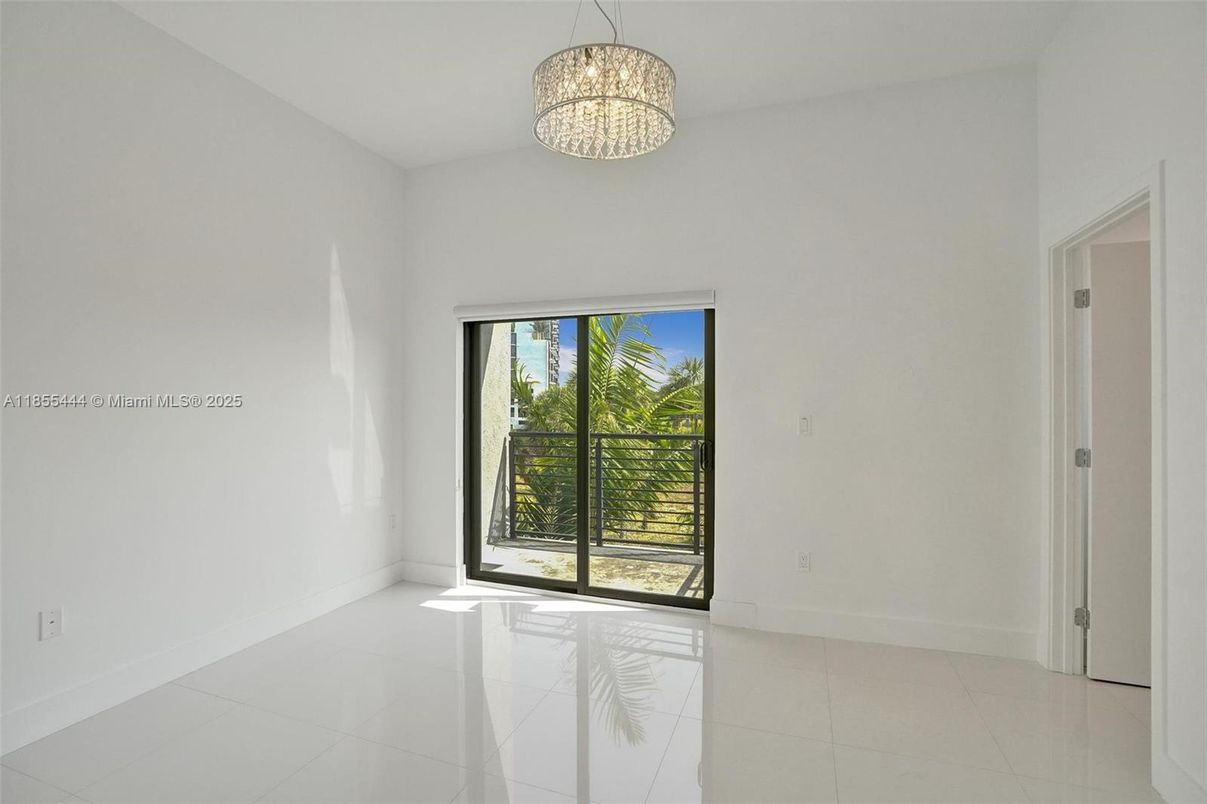 Chandelier, Empty room, Interior
