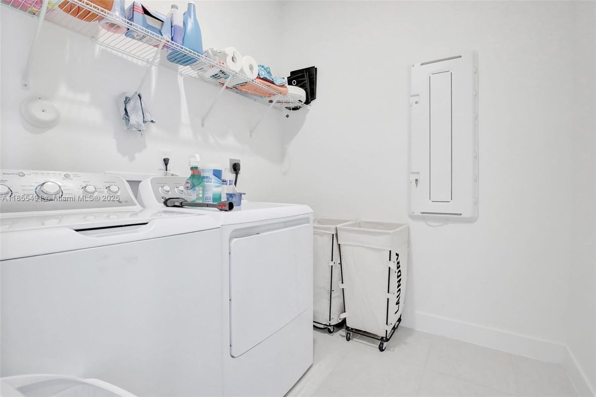 Interior, Washer