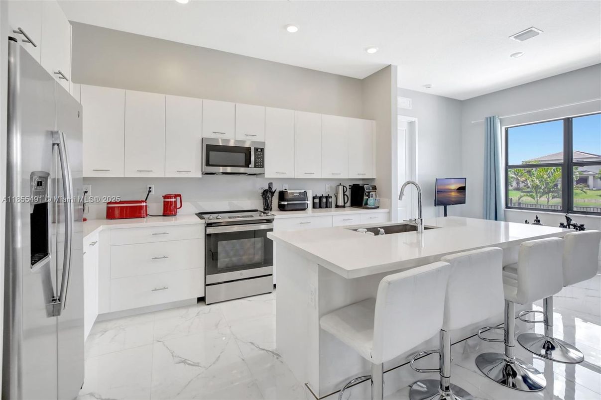 Interior, Kitchen, Marble, Recessed Lighting, Stainless Steel Appliances