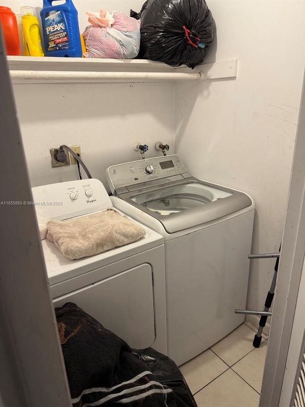 Interior, Washer