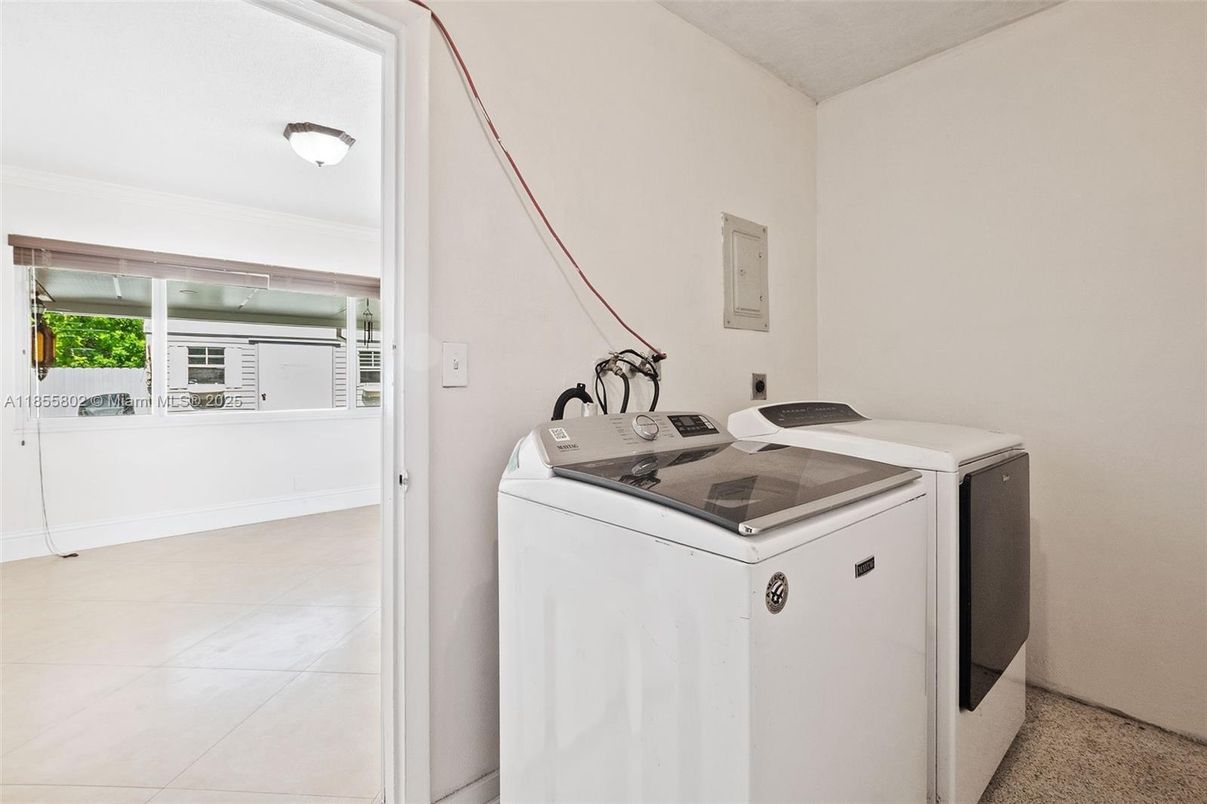Interior, Washer