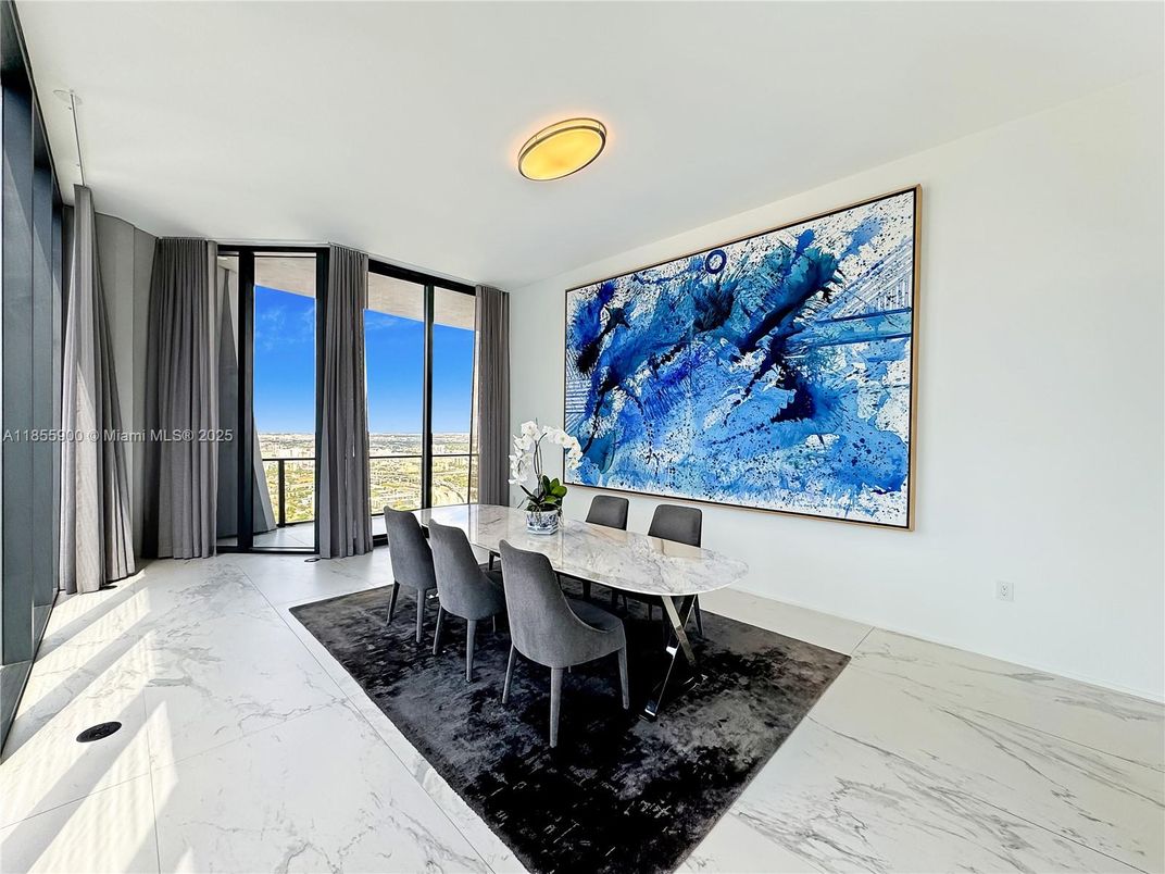 Dining room, Interior, Marble