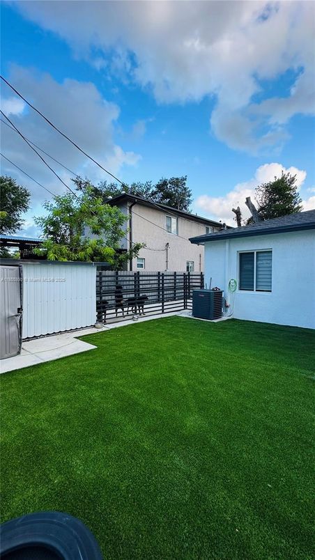 Backyard, Exterior