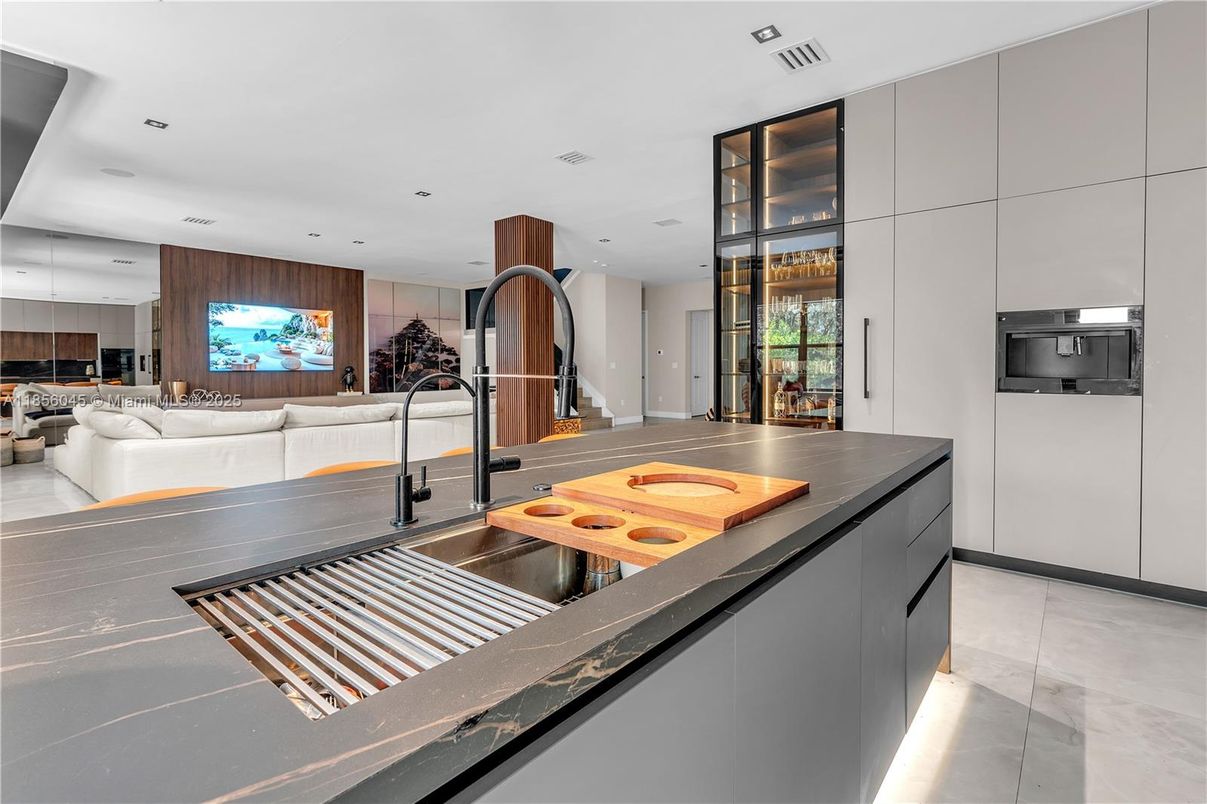 Interior, Kitchen, Living room, Recessed Lighting, Wooden Walls