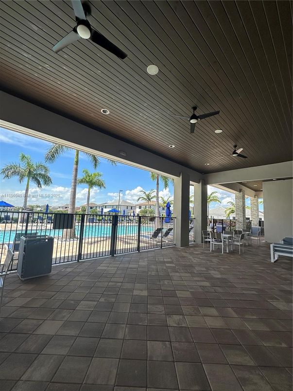 Exterior, Pool, Water