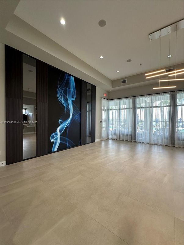 Empty room, Interior, Pendant Lights, Recessed Lighting