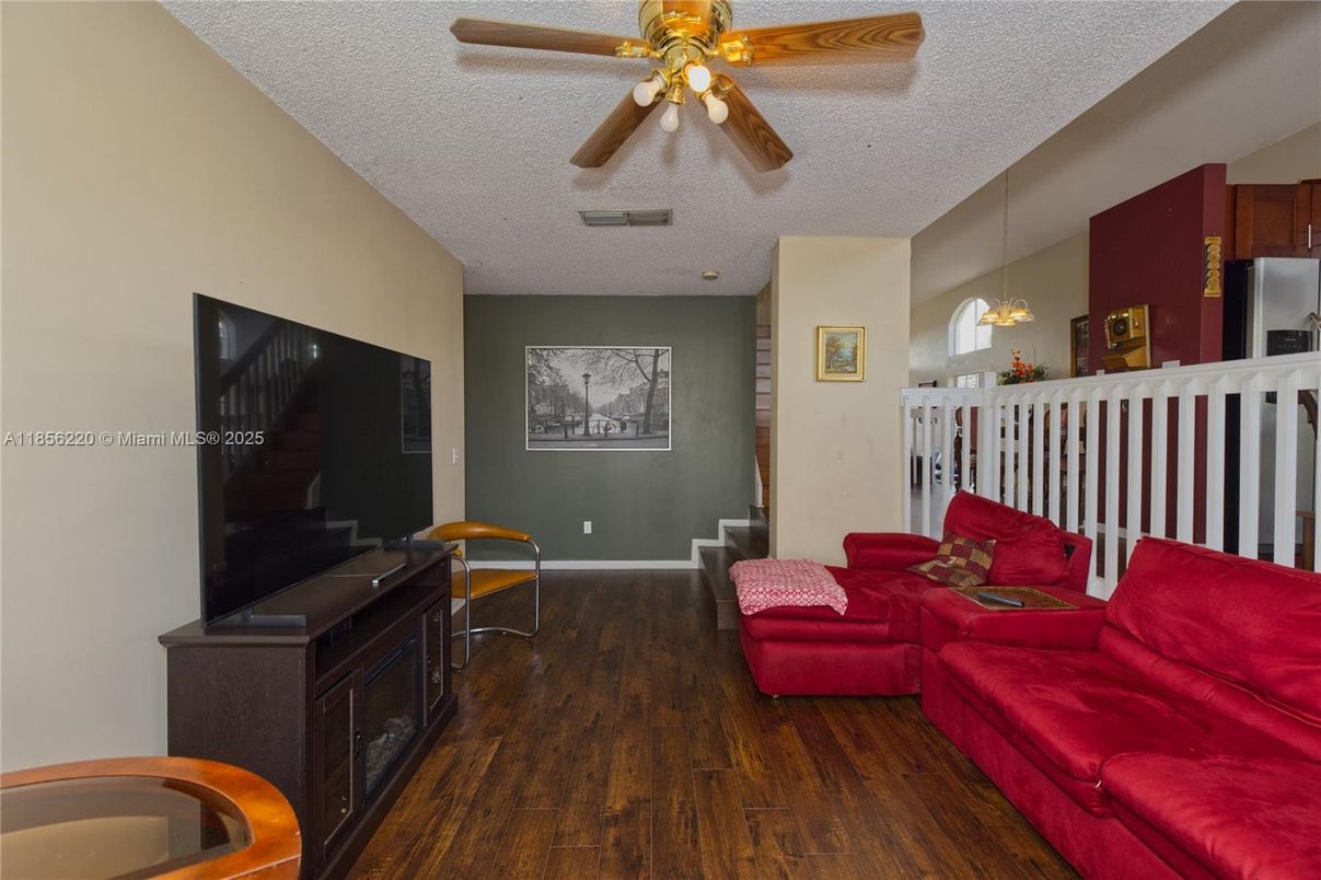 Interior, Living room, Pendant Lights, Wood Texture Flooring
