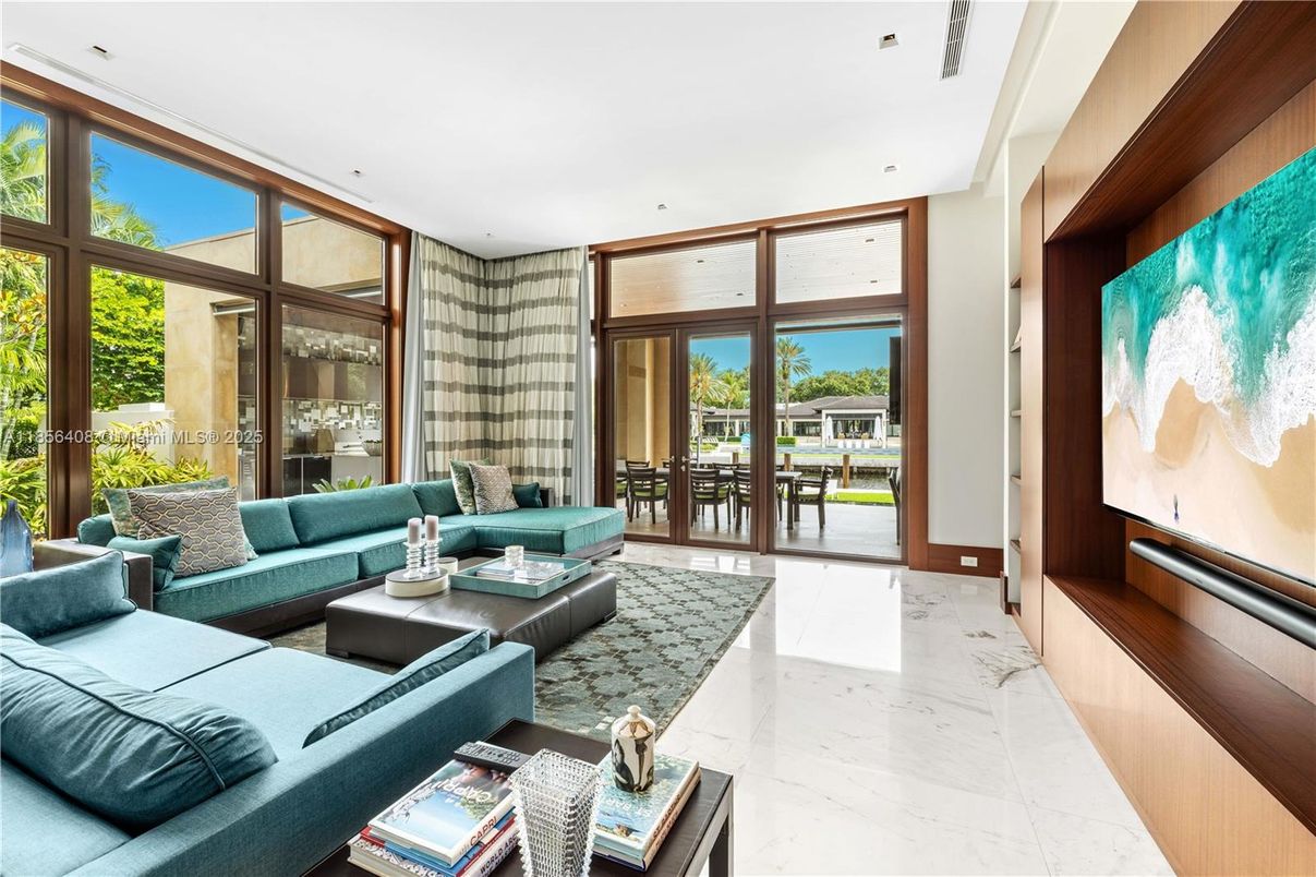 Interior, Living room, Marble, Recessed Lighting