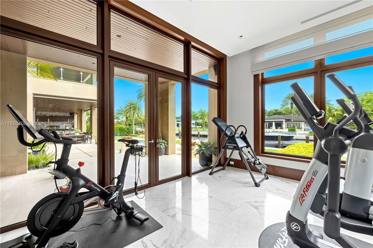 Fitness Equipment, Interior, Marble, Recessed Lighting, Water