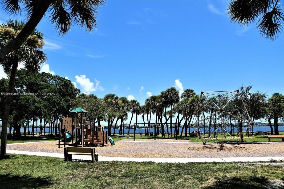 Backyard, Exterior, Playground