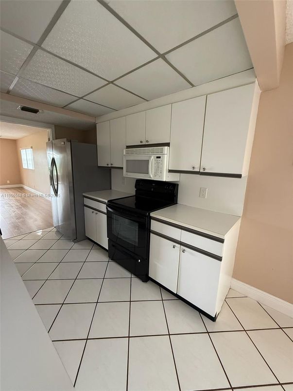 Interior, Kitchen, Washer