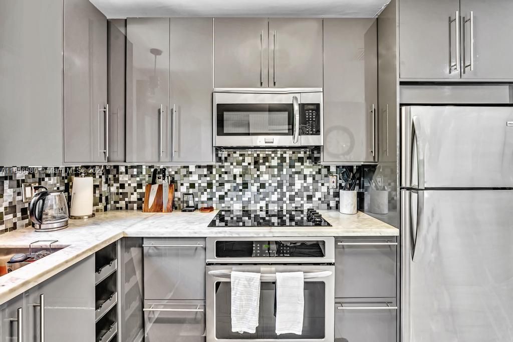 Interior, Kitchen, Stainless Steel Appliances