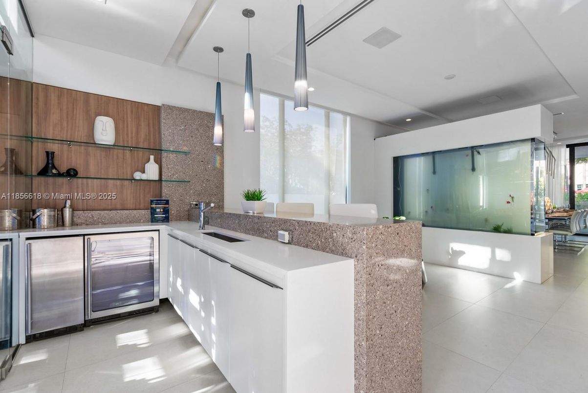 Interior, Kitchen, Pendant Lights, Recessed Lighting, Stainless Steel Appliances