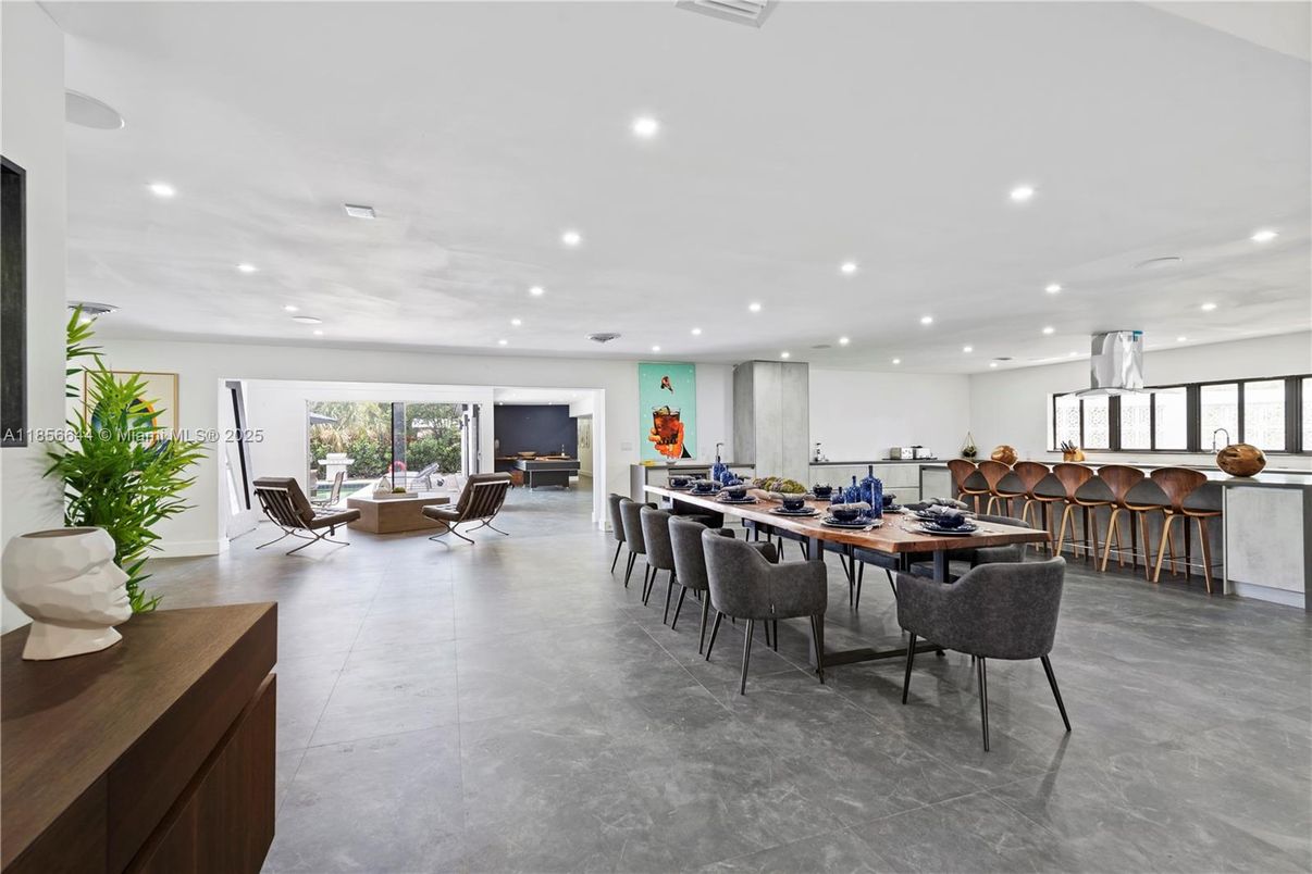 Dining room, Interior, Kitchen, Living room, Pendant Lights, Recessed Lighting