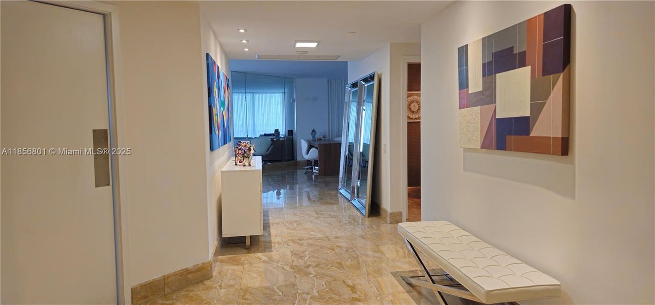 Interior, Recessed Lighting