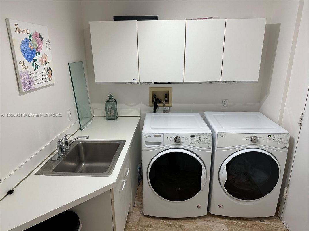Interior, Washer