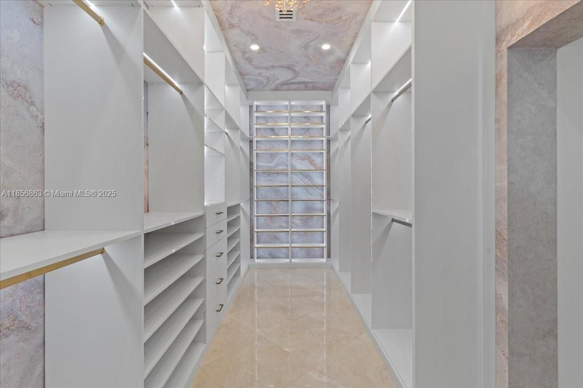 Interior, Recessed Lighting, Walk-in Closets