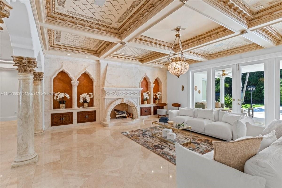 Fireplace, Interior, Living room, Pendant Lights, Recessed Lighting
