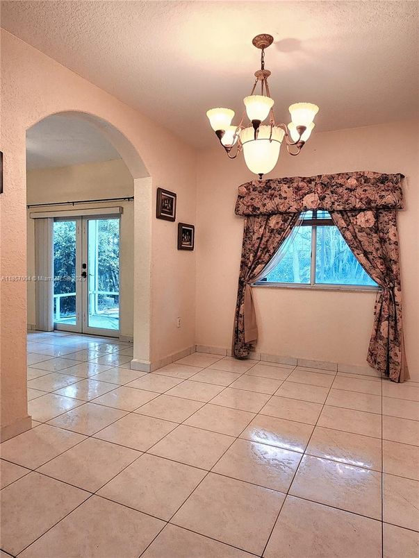 Chandelier, Empty room, Interior