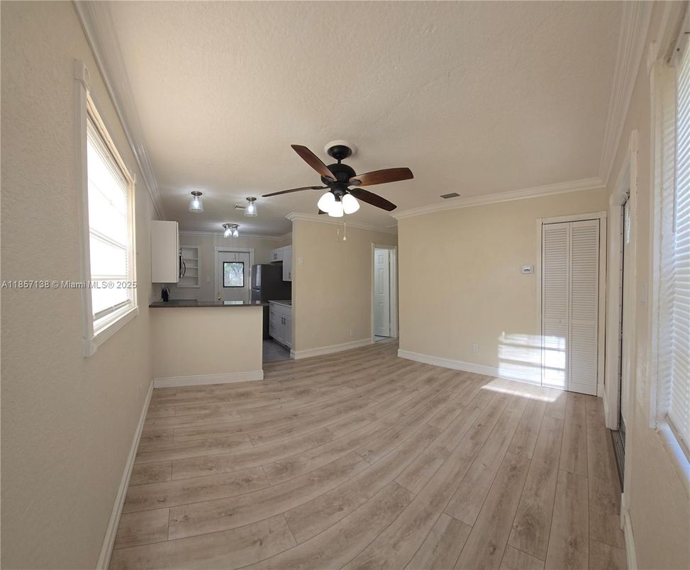 Empty room, Interior, Kitchen, Wood Texture Flooring