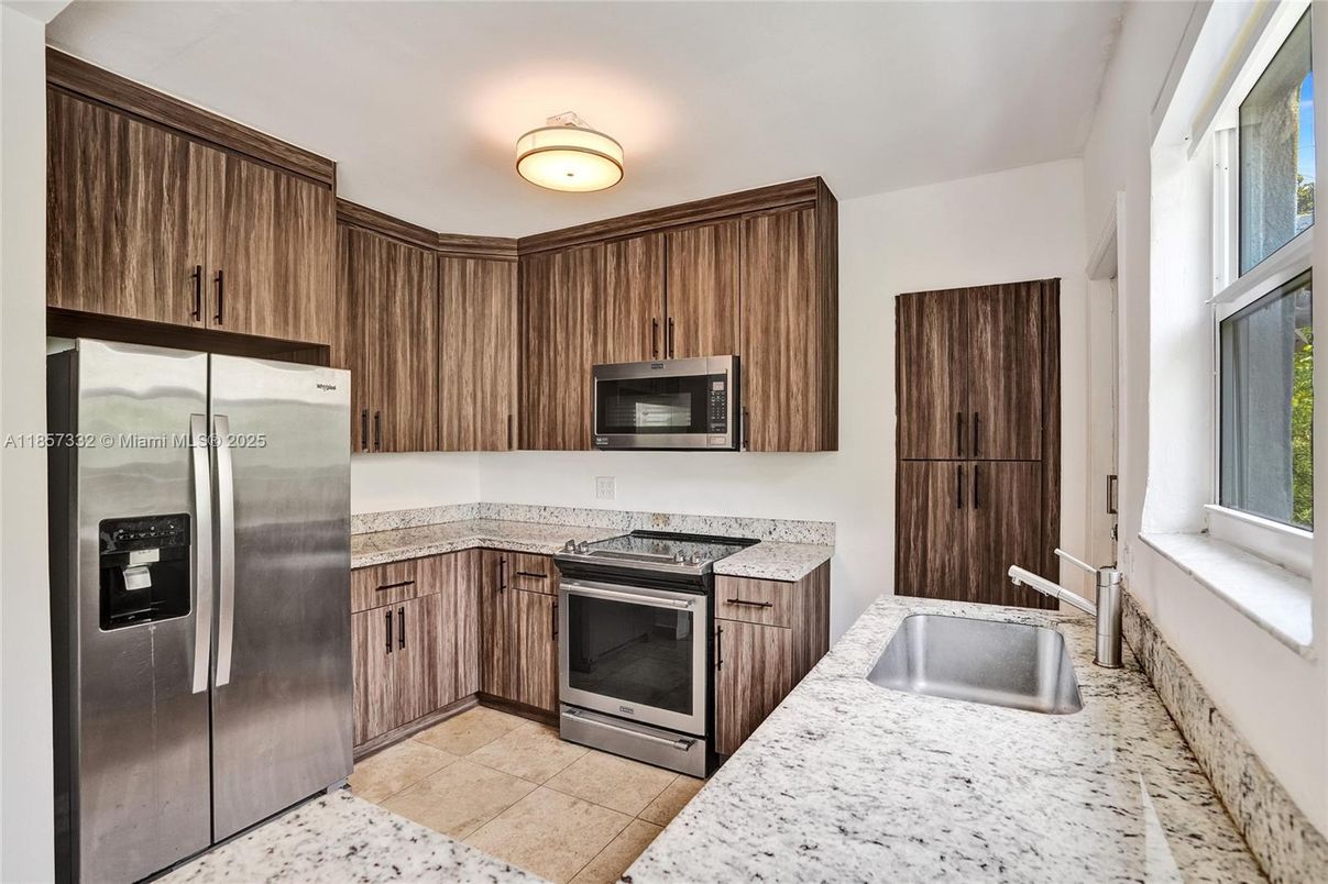 Interior, Kitchen, Stainless Steel Appliances