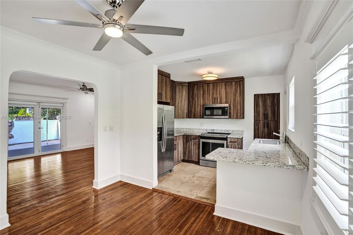 Interior, Kitchen, Wood Texture Flooring