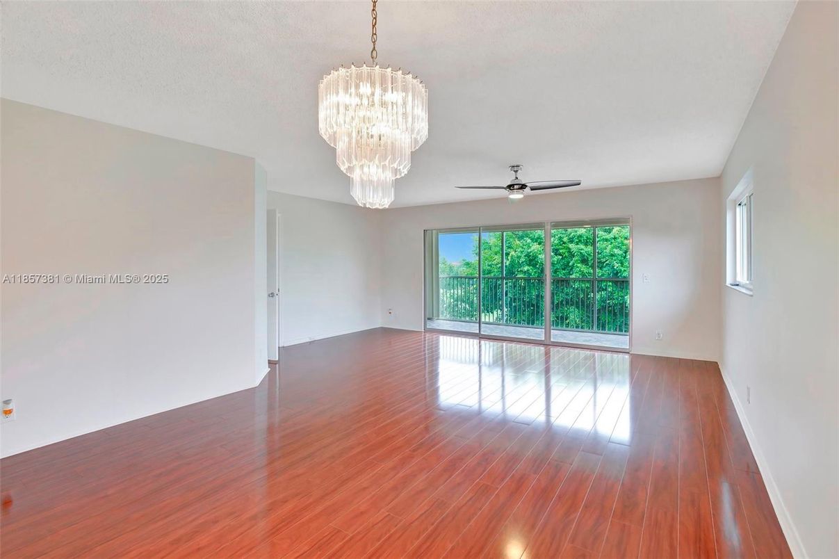 Chandelier, Empty room, Interior, Wood Texture Flooring