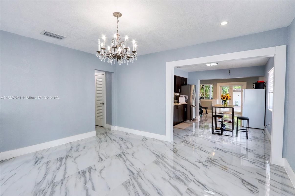 Chandelier, Interior, Marble, Recessed Lighting