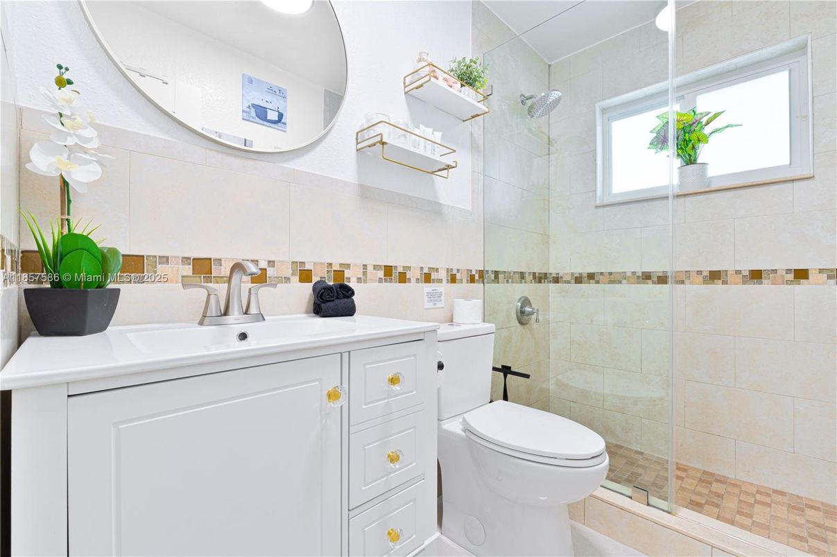 Bathroom, Glass Shower, Interior