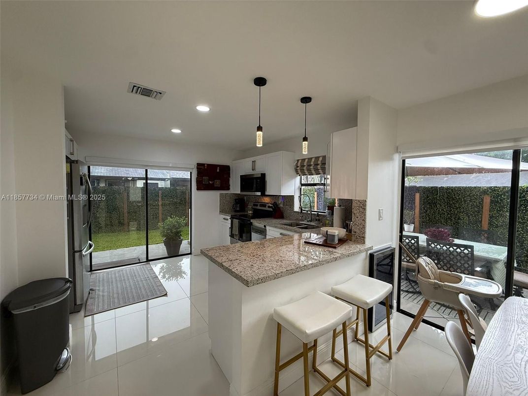 Dining room, Interior, Kitchen, Pendant Lights, Recessed Lighting