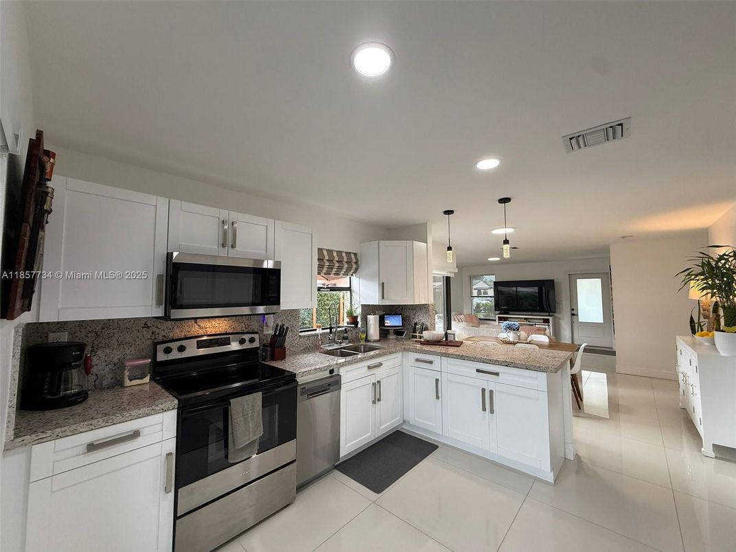 Interior, Kitchen, Pendant Lights, Recessed Lighting, Stainless Steel Appliances