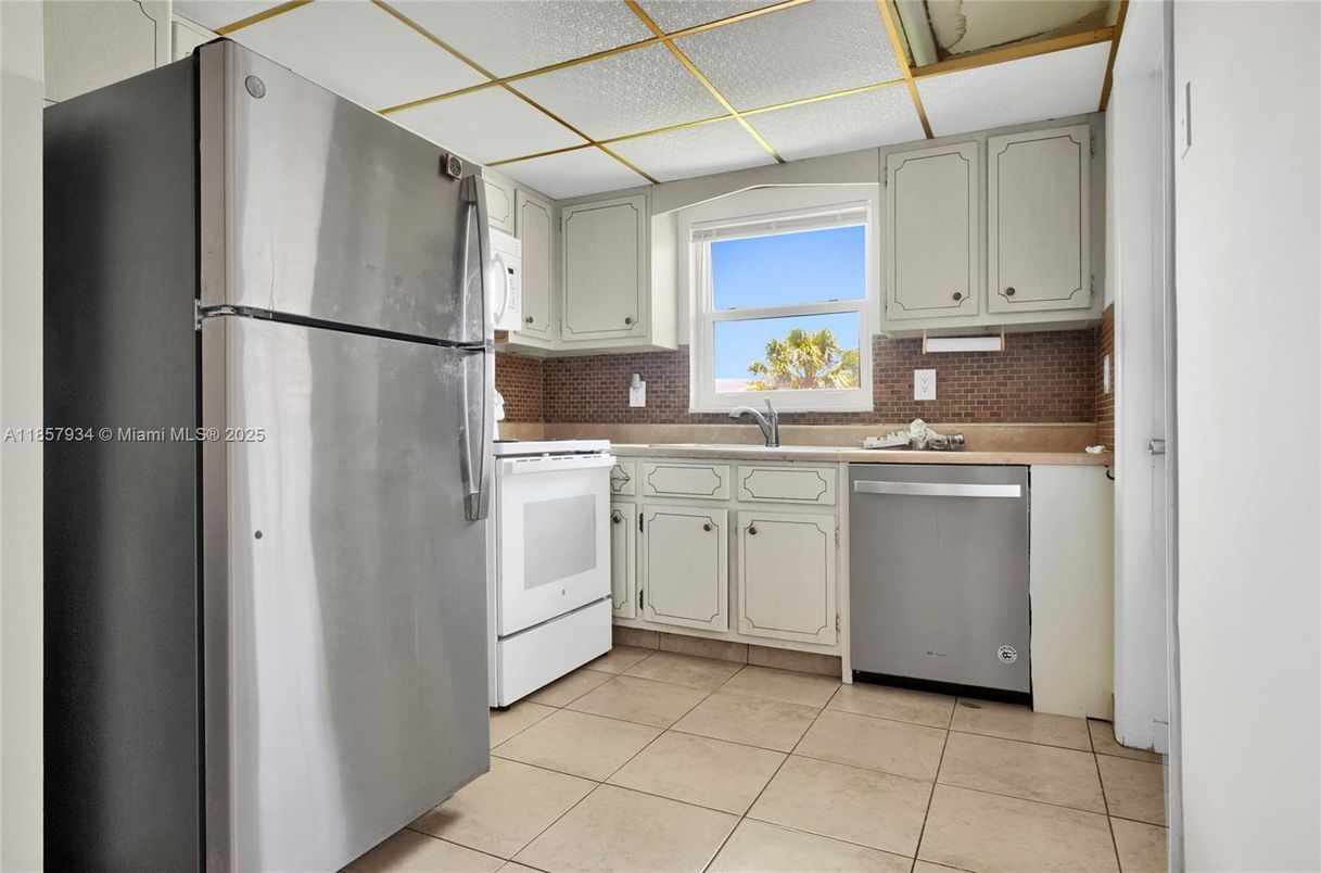 Interior, Kitchen